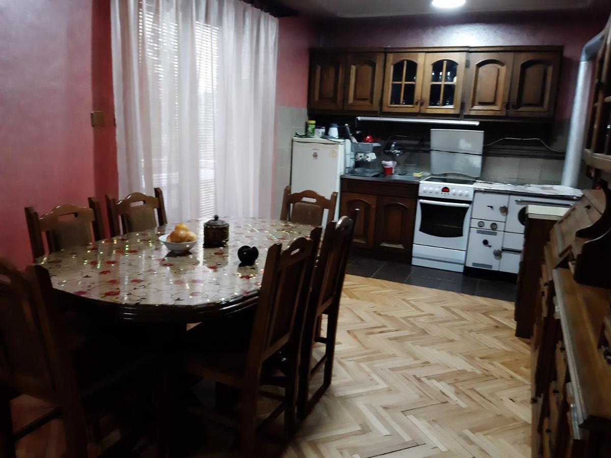 Vila Mir Пірот Екстер'єр фото
